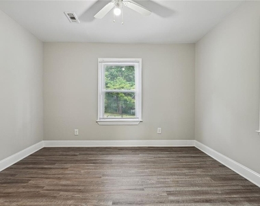 1641 Sandtown Road Sw - Photo Thumbnail 17