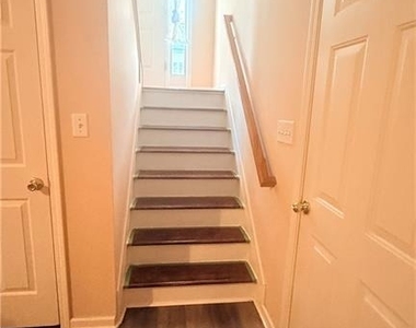 1475 Brookdale Drive - Photo Thumbnail 21