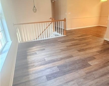 1475 Brookdale Drive - Photo Thumbnail 14