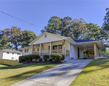 2325 Elmwood Circle Se - Photo Thumbnail 1