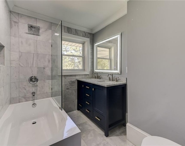 2325 Elmwood Circle Se - Photo Thumbnail 25