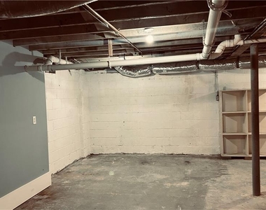 2325 Elmwood Circle Se - Photo Thumbnail 31