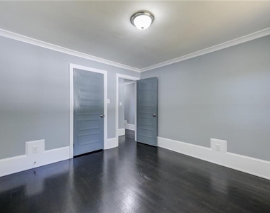 2325 Elmwood Circle Se - Photo Thumbnail 28