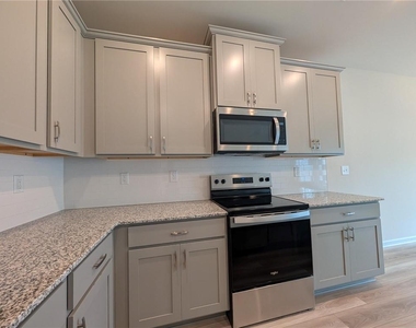 1354 Willow Brook Circle - Photo Thumbnail 5