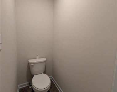 1354 Willow Brook Circle - Photo Thumbnail 7