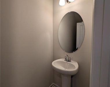 1354 Willow Brook Circle - Photo Thumbnail 6