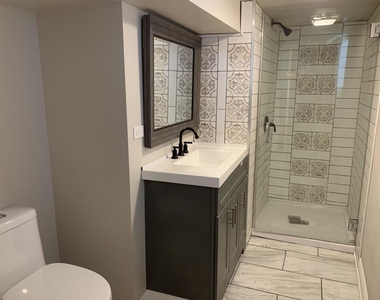 2418 N Washtenaw Avenue - Photo Thumbnail 4