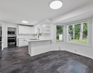 412 Lavergne Avenue - Photo Thumbnail 8