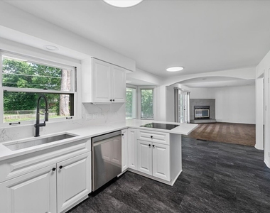 412 Lavergne Avenue - Photo Thumbnail 12
