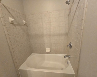 624 Maple Grove Way - Photo Thumbnail 21