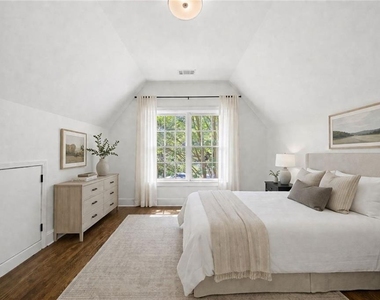 1785a Meadowdale Ave Ne - Photo Thumbnail 27