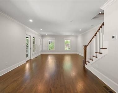 1785a Meadowdale Ave Ne - Photo Thumbnail 12