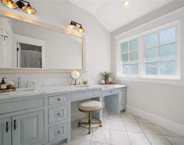 1785a Meadowdale Ave Ne - Photo Thumbnail 28