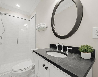1785a Meadowdale Ave Ne - Photo Thumbnail 7