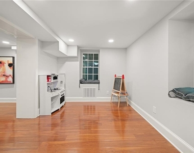 1785a Meadowdale Ave Ne - Photo Thumbnail 34