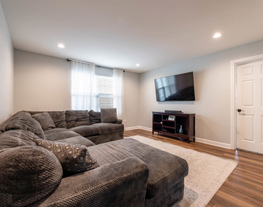 12333 S Prairie Ridge Lane - Photo Thumbnail 8
