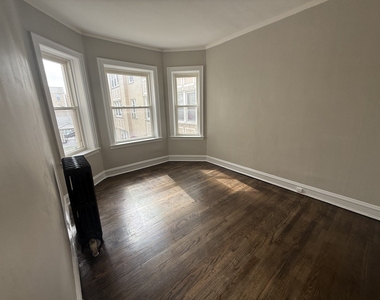 2144 S Gunderson Avenue - Photo Thumbnail 4