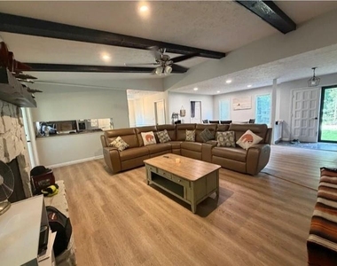 2532 Hidden Hills Dr - Photo Thumbnail 3