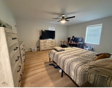 2532 Hidden Hills Dr - Photo Thumbnail 8