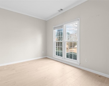 2030 Brook Meadow Drive - Photo Thumbnail 3