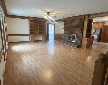 5677 Bentley Road - Photo Thumbnail 7