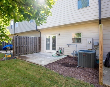 1795 Garbrooke Cove - Photo Thumbnail 25