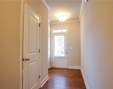 1795 Garbrooke Cove - Photo Thumbnail 3