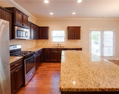 1795 Garbrooke Cove - Photo Thumbnail 9