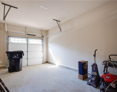 1795 Garbrooke Cove - Photo Thumbnail 11
