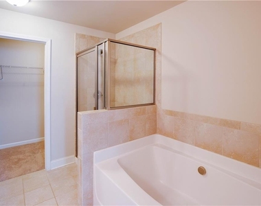 1795 Garbrooke Cove - Photo Thumbnail 24