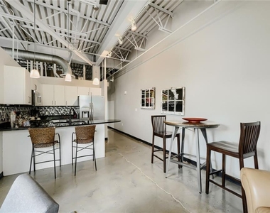 5200 Peachtree Road - Photo Thumbnail 10