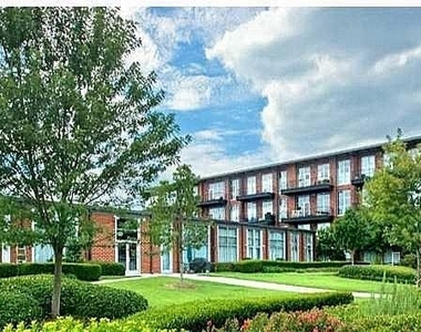 5200 Peachtree Road - Photo Thumbnail 18
