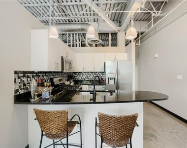 5200 Peachtree Road - Photo Thumbnail 7