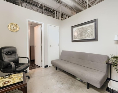 5200 Peachtree Road - Photo Thumbnail 4