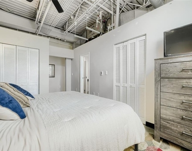 5200 Peachtree Road - Photo Thumbnail 12