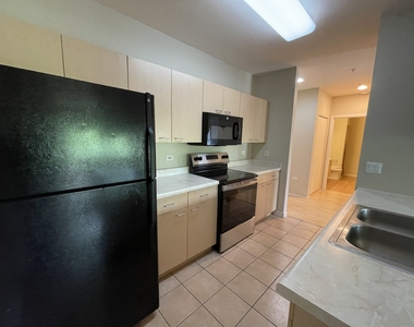 1222 Chicago Avenue - Photo Thumbnail 6