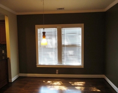 49 Leslie Street Ne - Photo Thumbnail 17