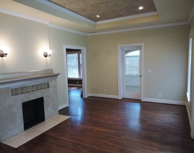 49 Leslie Street Ne - Photo Thumbnail 12