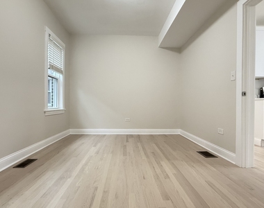 5821 W Gunnison Street - Photo Thumbnail 24