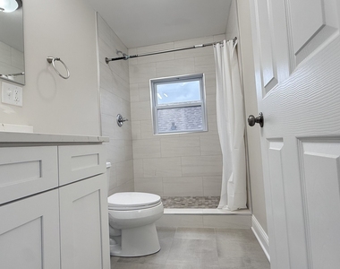5821 W Gunnison Street - Photo Thumbnail 43