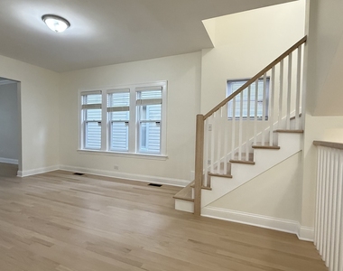 5821 W Gunnison Street - Photo Thumbnail 28