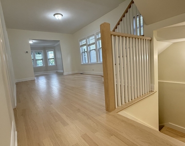 5821 W Gunnison Street - Photo Thumbnail 10