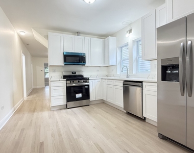 5821 W Gunnison Street - Photo Thumbnail 14