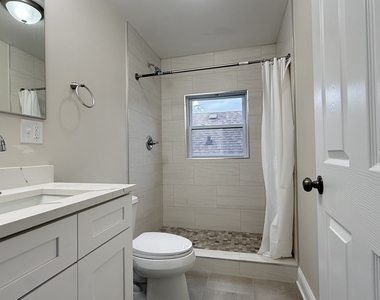 5821 W Gunnison Street - Photo Thumbnail 44
