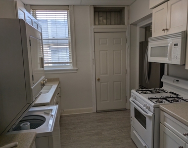 103 E 1st Street - Photo Thumbnail 7