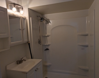 103 E 1st Street - Photo Thumbnail 9