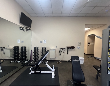 70 W Huron Street - Photo Thumbnail 7