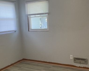 117 S William Street - Photo Thumbnail 13