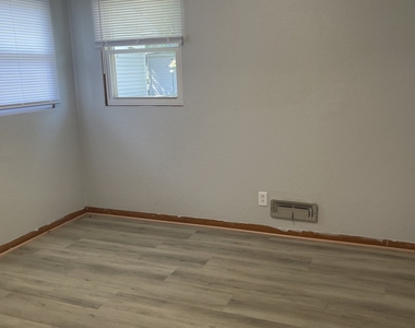 117 S William Street - Photo Thumbnail 14