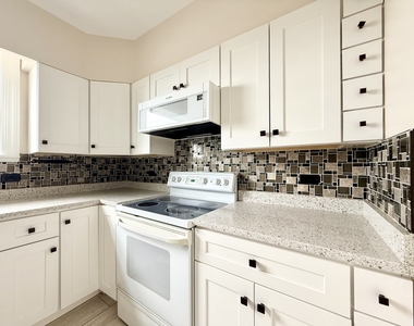 615 E Golf Road - Photo Thumbnail 5